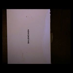 Men’s Balenciaga shoes